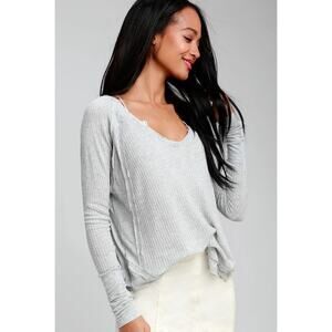 We the Free Calatina Heather Gray Thermal LS Top Medium Stretchy Bohemian V-neck